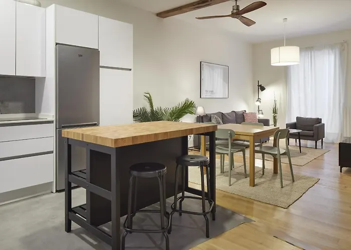 Always Easy I Kursaal アパート サン・セバスティアン